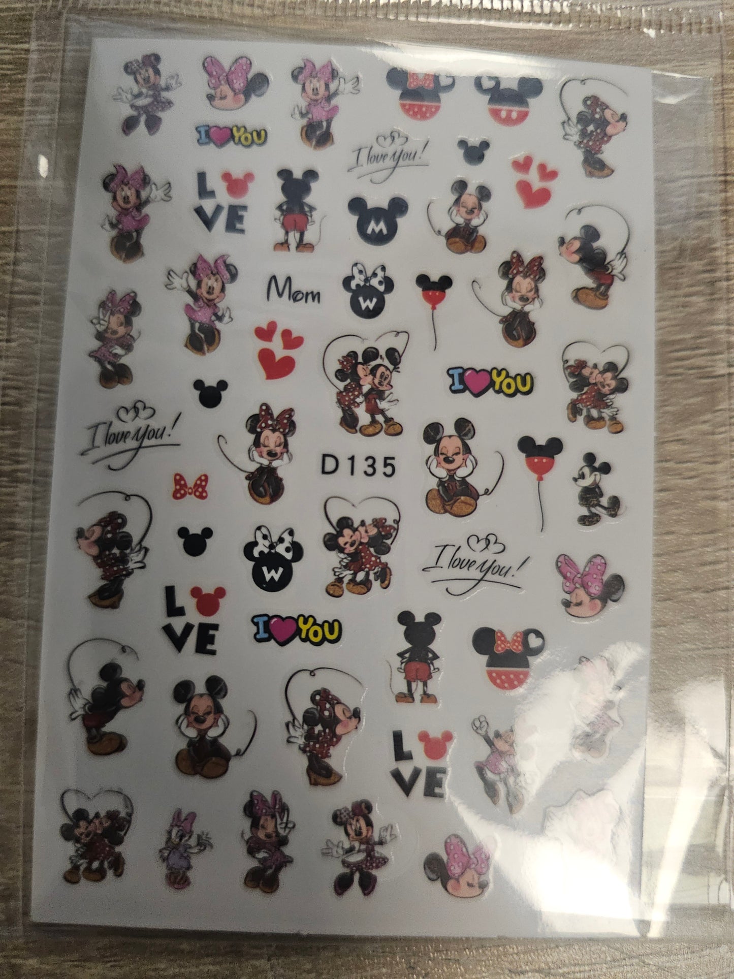 Disney Mickey minnie D135