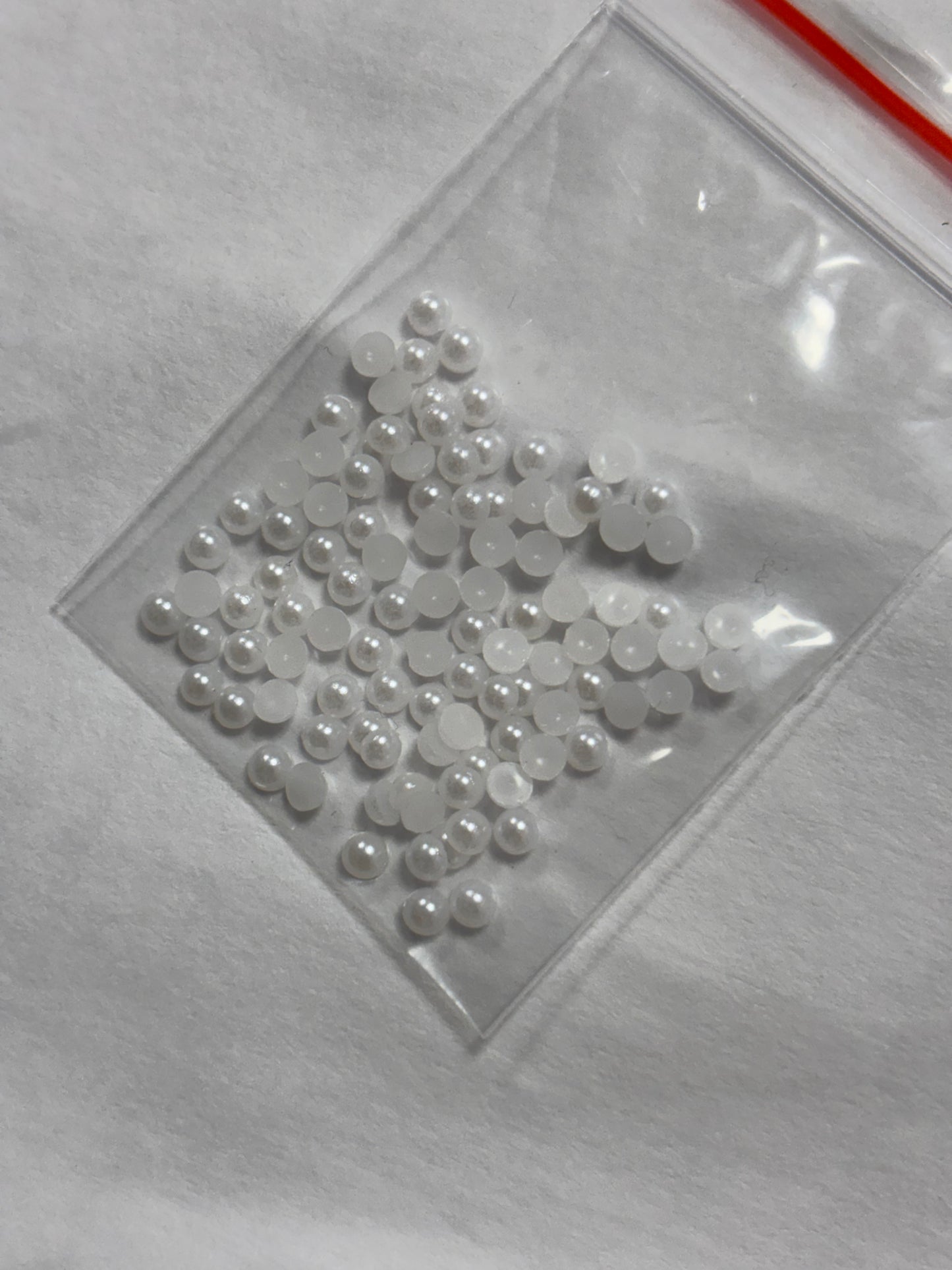 White Pearls Approx. 80 pc 4mm