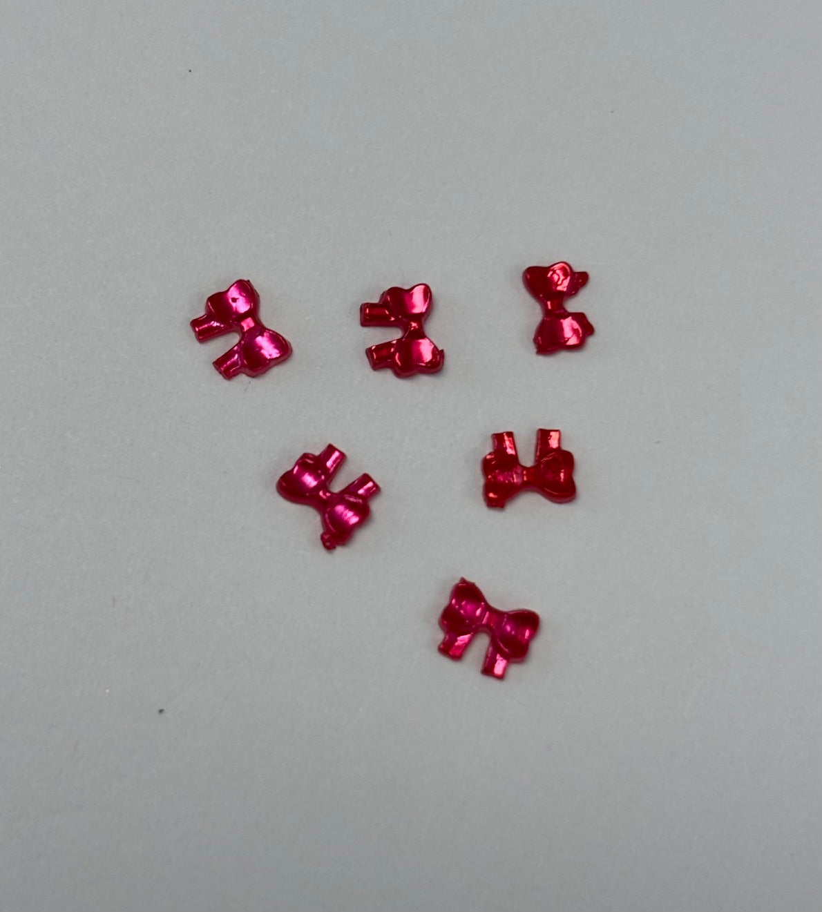 Red Bow Charms 5mm (Plastic)