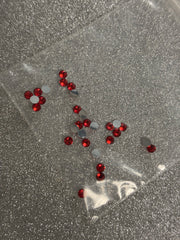 30pc Red Nail crystals 4mm