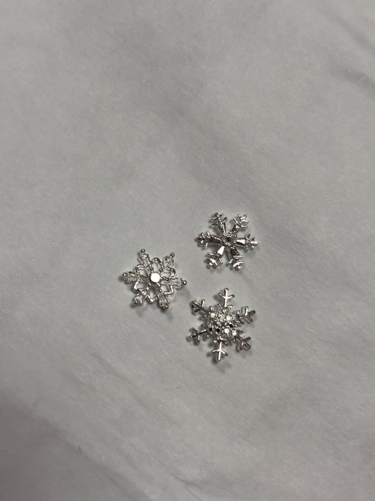 Metal Snowflake Charms Silver 3pc