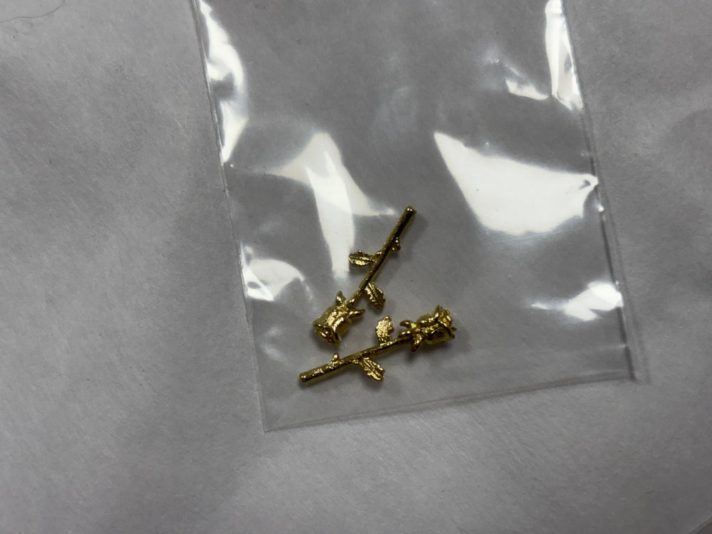 Metal Rose #1 Charms Gold 2pc