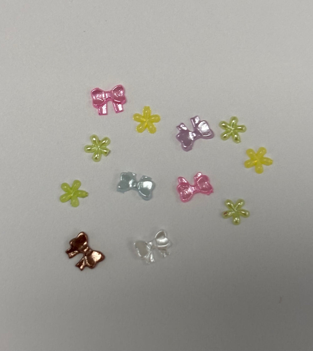 Mixed Colour Bow Charms and Flowers 5mm (Plastic)