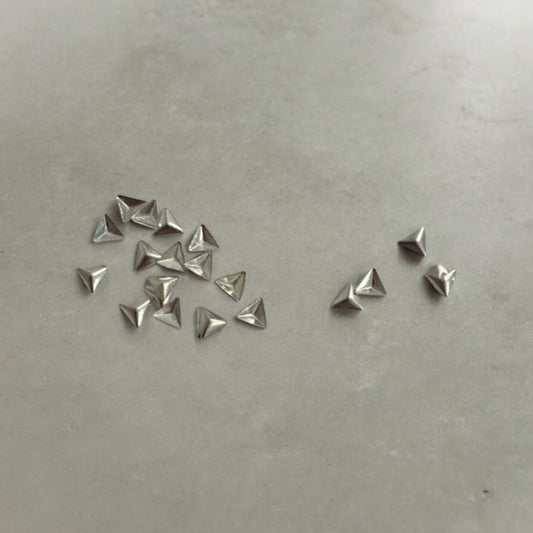 Metal Triangles Silver